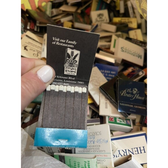 Vintage Assorted Lot of 40 Matches Match Books 80s 90s USA America - Picture 3 of 4